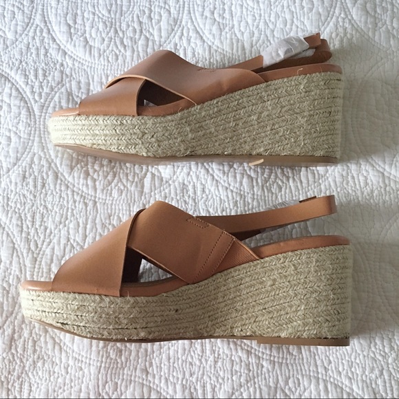 🚨LAST CHANCE! Torrid Wedge Sandals - Picture 3 of 4